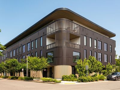 500 Merritt Ave #312