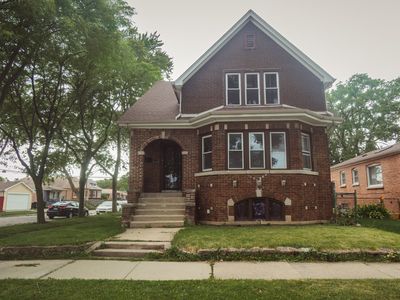 10224 S Princeton Ave