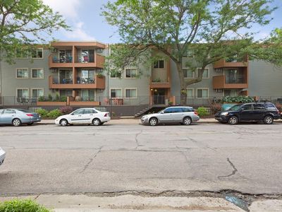 3540 Hennepin Ave APT 210