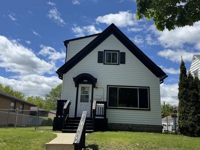 3135 South 6th STREET