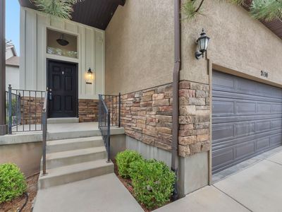 2630 N Cypress Way