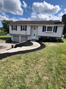 Property at 19 Applehouse Lane, Queensbury, NY