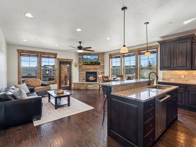 9855 N North Vista Dr #104