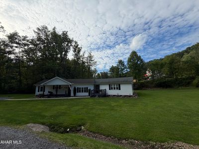632 Rhodes Hollow Rd