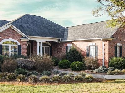 396 W Lake Trl