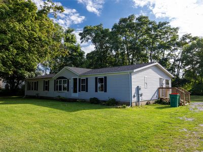 3713 Davison Rd