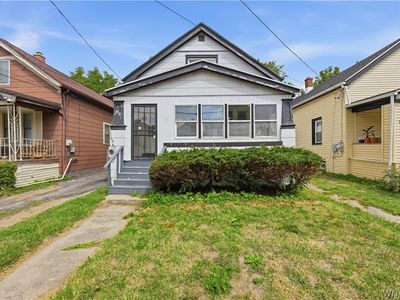 64 Millicent Ave
