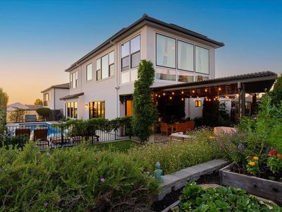 1112 Pick N Shovel Ct