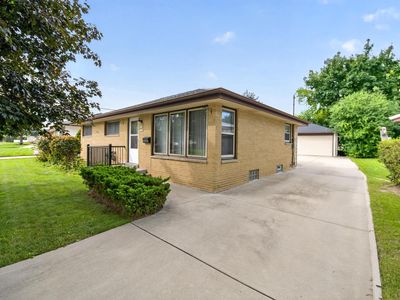 W149N8183 Winchester STREET