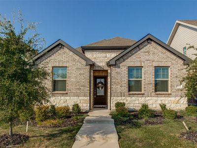 112 Monarch Way