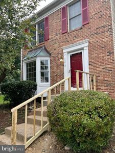 12813 Misty Ln