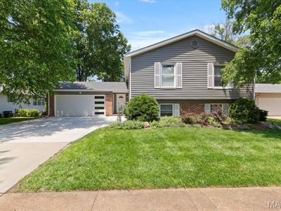303 Oakfield Dr