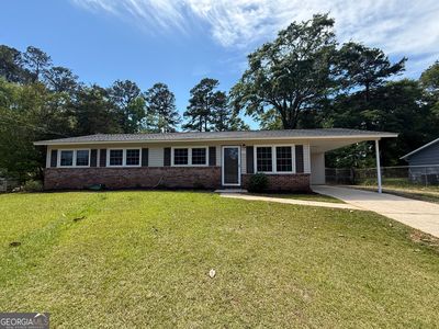 105 Sir Lancelot Ave