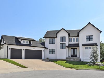 201 N Blarney Court