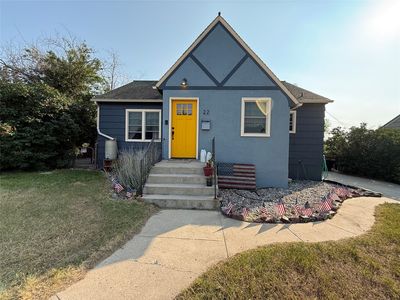 22 2nd St SE