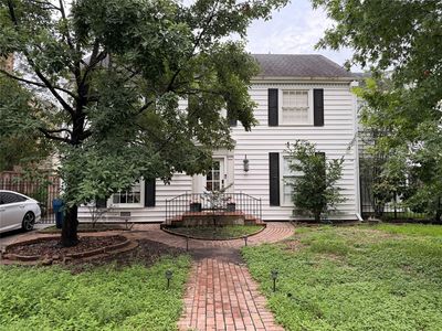 3058 Locke Ln