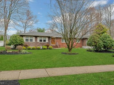 3 Pilgrim Dr