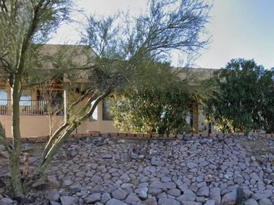 2527 W Ruthann Dr
