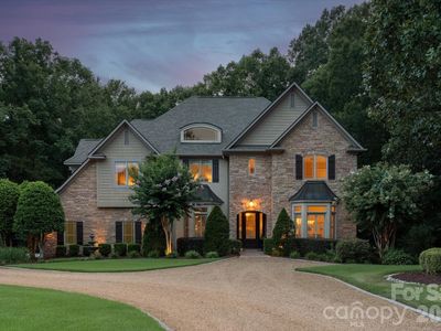 1122 Dobson Dr