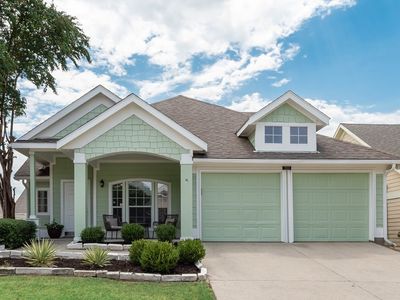 2313 Hillside Dr