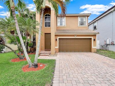 3758 SW 50th Ct