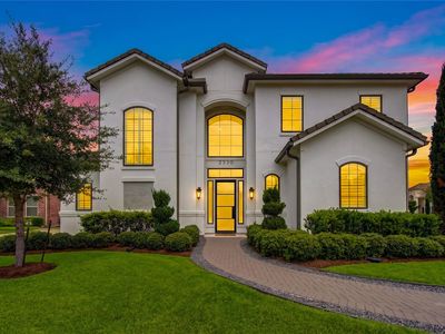 2330 Wyndam Heights Ln