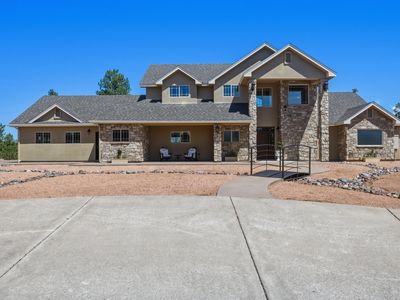 200 W Briggs Cir