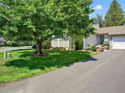 1006 Meadowview Drive #1006