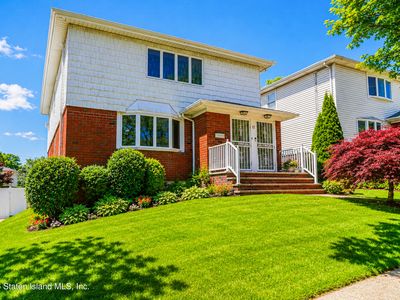 12 Kelvin Ave
