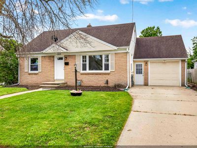 1029 Langlade Ave