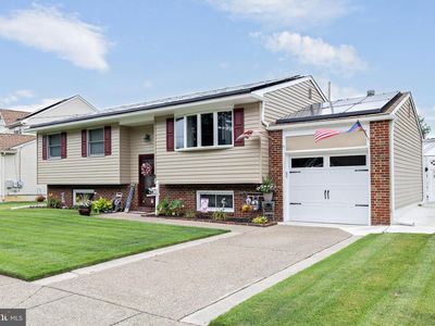 301 Roberts Ave