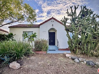 585 N Irving Blvd