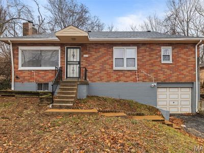 375 Adrian Dr
