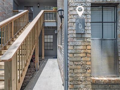 210 Oak St #402