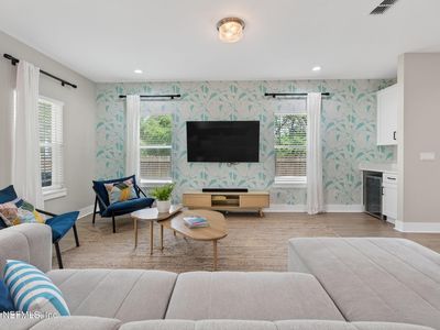 502 TWENTY-FIRST Street