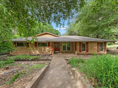 701 Arlington Dr