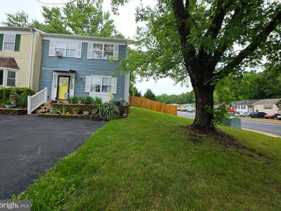 862 Holly Dr