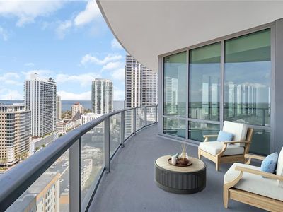 400 Central Ave #2207