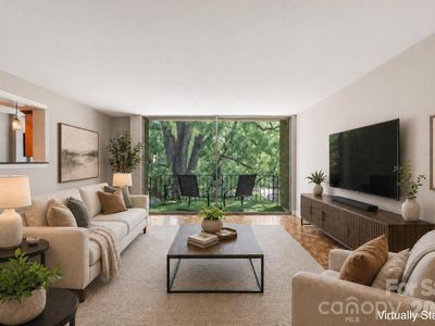 1300 Queens Rd Unit 402