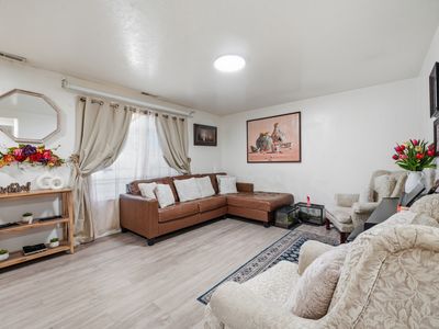 203 N Geneva Rd APT 10