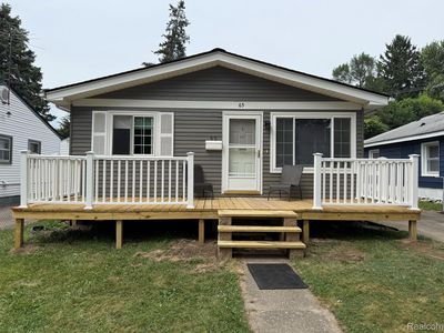 65 E Princeton Ave