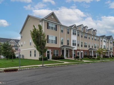 127 Riverwalk Blvd