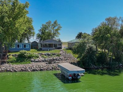 10 Oakwood Shoreline Dr
