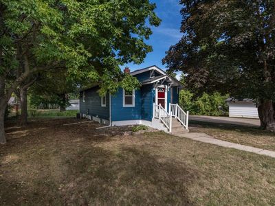 616 Lake St