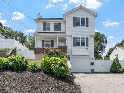 487 Wentworth Ave
