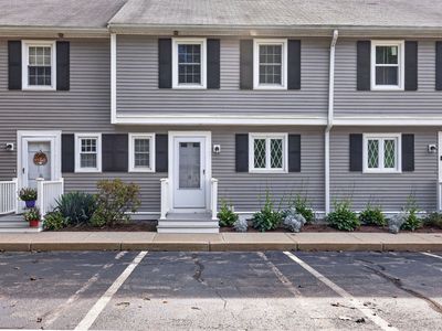 685 Bay St APT 15