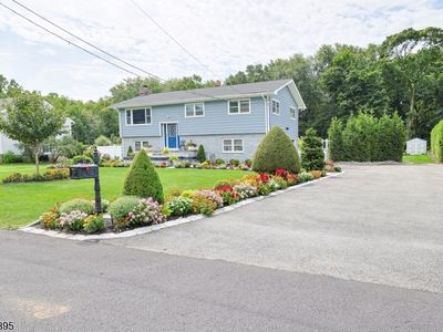 17 Corwin St