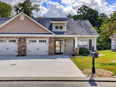 160 Elijah Way NW