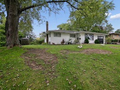 3858 E Lakeview Dr