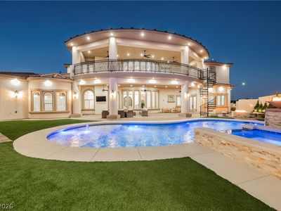 1721 S Tioga Way